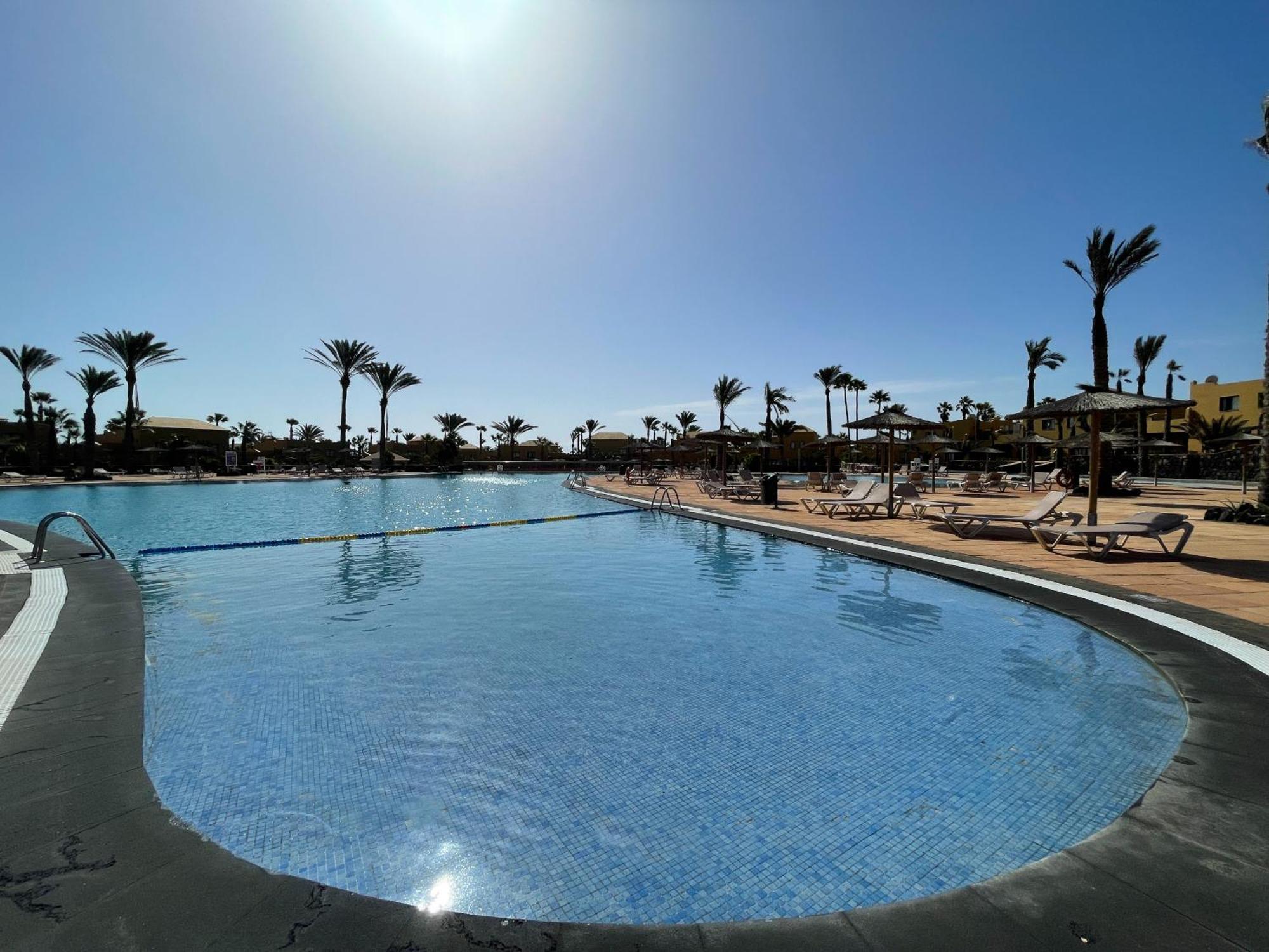 Апартаменты B-Rent Casa Angela Pool View Коральео Экстерьер фото