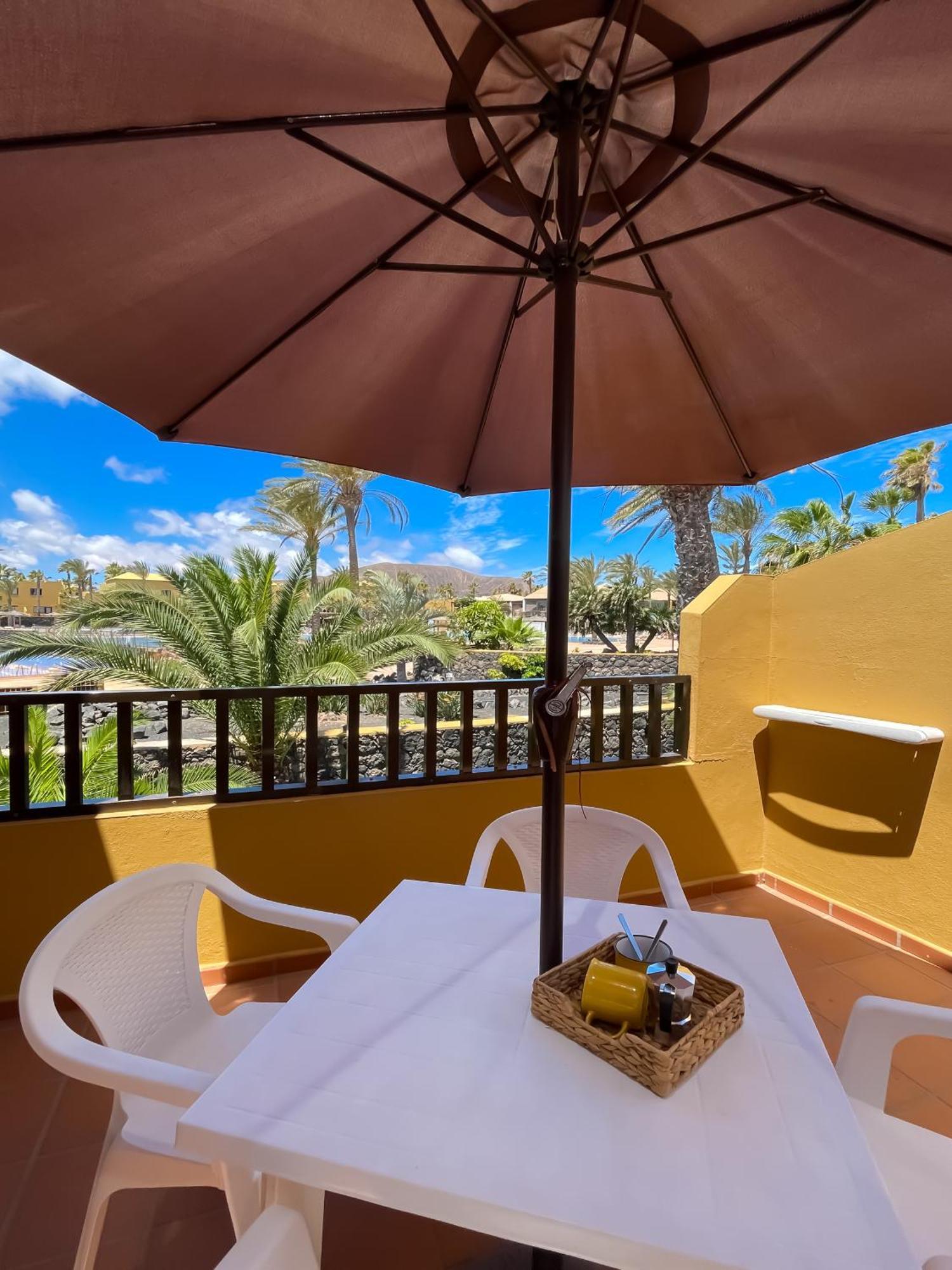 Апартаменты B-Rent Casa Angela Pool View Коральео Экстерьер фото